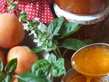 Confiture d'abricots et basilic