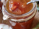 Confiture mi abricot mi brugnon à la verveine citronnelle