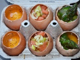 Œufs coque garnis de petites choses gourmandes