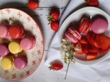 Salade de Fraises et Macarons Cœurs Fruités : Une Explosion de Saveurs ! ✨