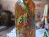 Vinaigre de cidre aromatisé à l’estragon : une touche raffinée pour vos plats