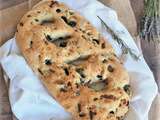 Fougasse aux olives et aux lardons