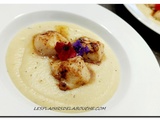 Saint-Jacques snackées et velouté de choux-fleurs