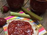 Confiture de rhubarbe et de fraises (pas trop sucrée)