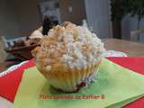 Muffins à la rhubarbe et aux fraises, garniture streusel aux amandes