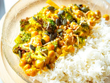 Curry de brocoli et pois chiches au lait de coco