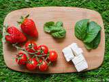 Fraises et tomates cerises accompagnées de chantilly à la feta