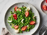 Salade de petits pois et fraises