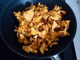 Ces girolles qui vousont fait liker ...sont devenues.... une belle omelette :)