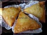 Samsa à la pate légère « gâteau algériens traditionnel aux amandes et miel »