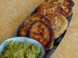 Beignets de salade Saupiquet, coriandre à tremper dans du guacamole