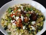 Boulettes d'agneau à la feta et à la coriandre, sauce tomate