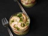 Crème d'avocat à la coriandre, pamblemousse, dip de crabe et crevettes