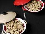 Crumble de quetsches, framboises et noisettes