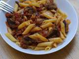 Penne, bolognaise de merguez, champignons