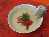 Velouté crémeux d'échalotes, jambon cru