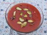 Gaspacho aux tomates cerises, fraises et anchois