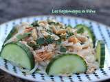 Salade de nouilles de riz, poulet et pomelo