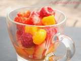 Salade fraises, framboises, mangue