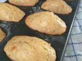 Madeleines salées à la vanille équitable ciboulette emmental et poivre noir