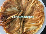 Tatin d’endives, noix et roquefort