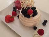 Pavlova aux fruits rouges