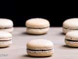 Macarons Vanille et Chocolat (Recette Inratable!)