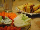 Assiette de crudités accompagnée d'un Tzatziki revisité et son pain de mie Dukan (pl)