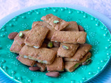 Biscuits fins aux amandes et pistaches