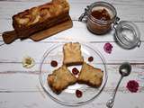 Cake aux pommes, poires, lait ribot et caramel au beurre salé