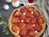 Tarte briochée aux prunes grenadine