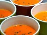 Soupe aux poivrons rouges, tomates et poires