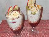 Coupes de fromage blanc aux fruits frais