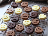 Sablés smileys coque chocolat