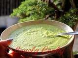 Gaspacho de concombre et avocats au curry