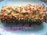 Cake aux courgettes, aux pignons et au jambon cru