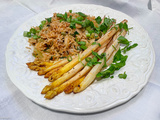 Cuisson parfaite – Asperges blanches braisées