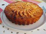 Premier gâteau aux pommes de la saison