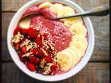 Smoothie bowl aux fruits rouges (et pas que)