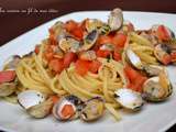 Pâtes chitarra aux coquillages, tomates, ail et piment d'Espelette (chitarra alla vongole)