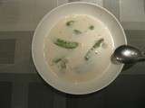 Potage thaî aux pois gourmands