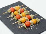 Minis brochettes de ravioles aux tomates cerises