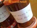 Confiture aux abricots et au thym