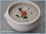Soupe froide de concombres et anchois