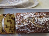 Banana bread à la noix de coco et aux raisins secs