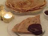 Crêpes aux farines de riz et châtaigne sans gluten ni lactose accompagnées d'une sauce au chocolat-marron