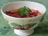 Soupe de fraises à la verveine citronnelle et à la vanille de Madagascar