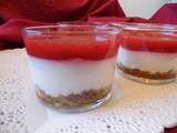 Verrine mousse fromage blanc,fraise et spéculoos