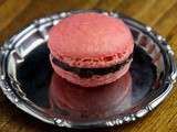 Macaron chocolat framboise