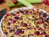 Clafoutis pistache à la rhubarbe et cerises